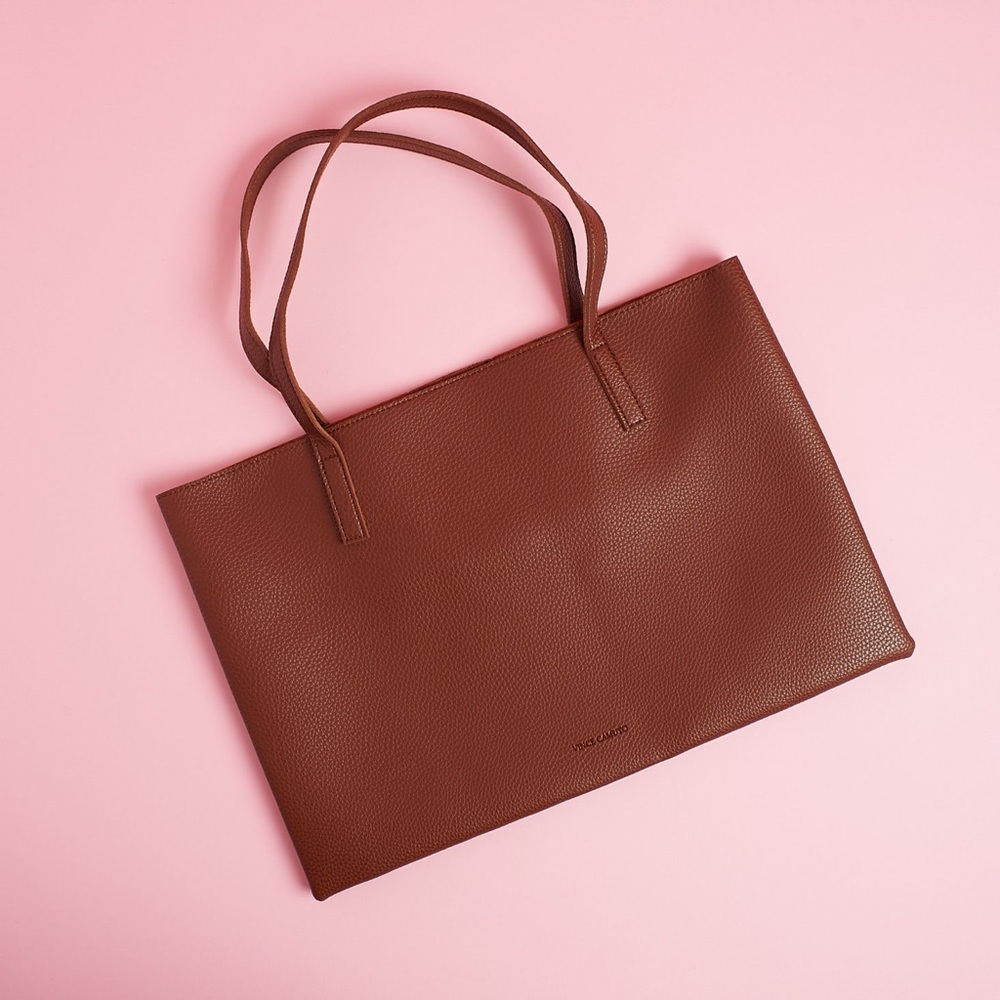 🆕 Vince Camuto Luck Tote Desert Red Faux Leather - Picture 2 of 4